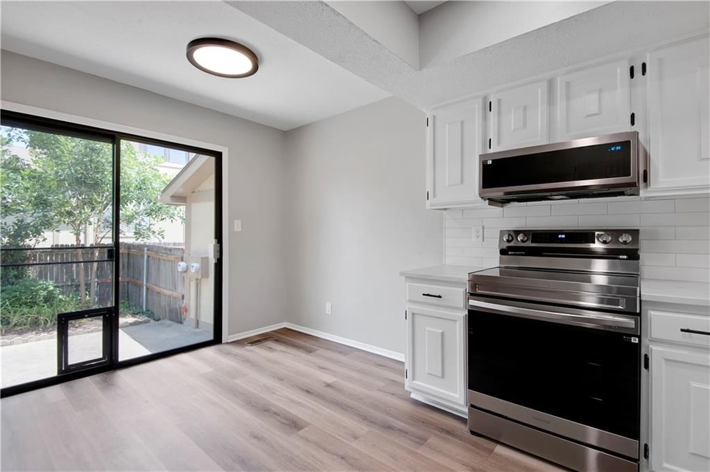 11016 W 96th Terrace — photo 10