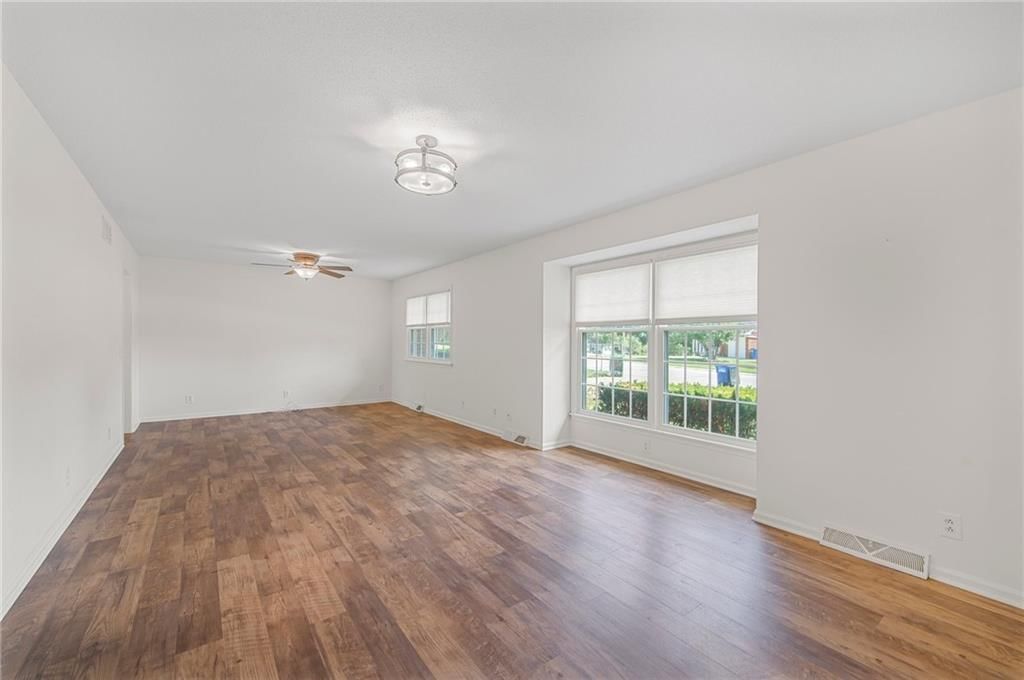38 Hillcrest Drive — photo 4