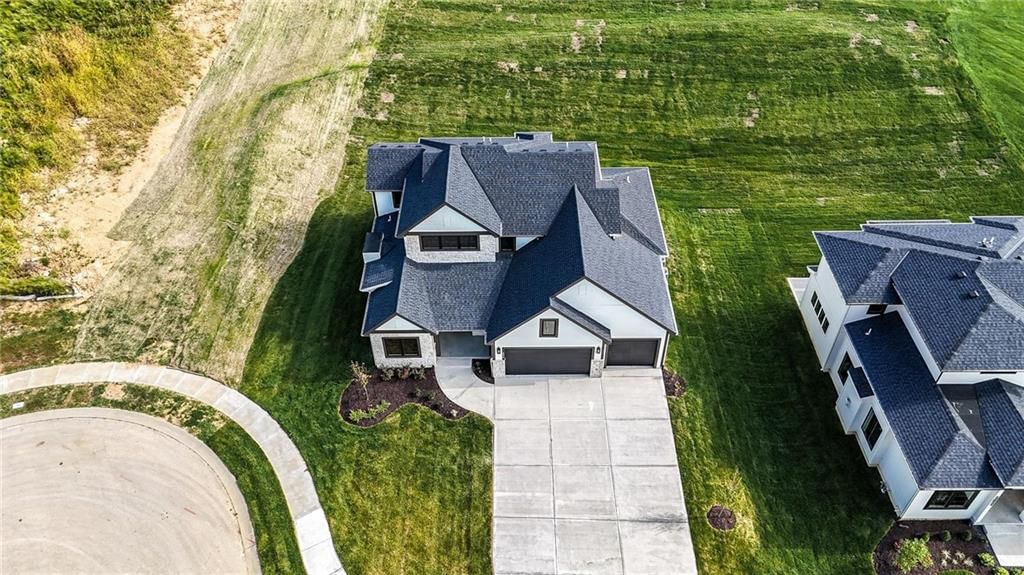9785 Ambrosia Lane — photo 32
