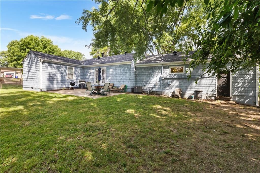 7111 W 72nd Terrace — photo 33