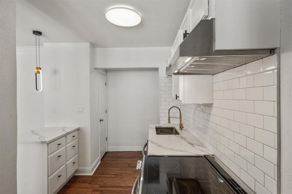 328 Norton Avenue — photo 6