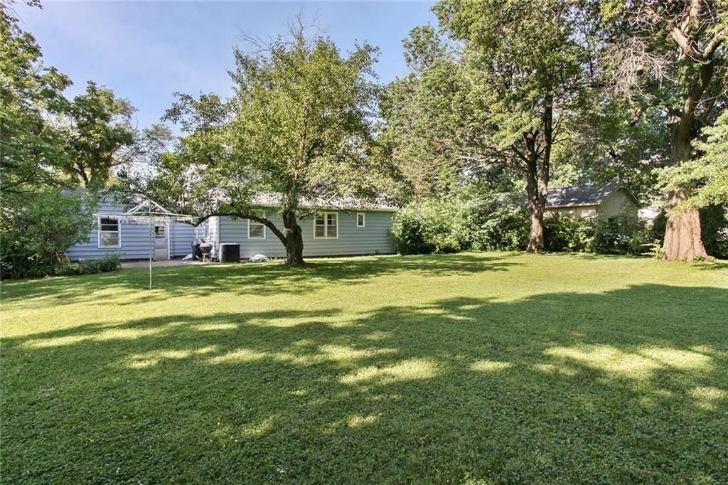 600 W Elm Street — photo 3