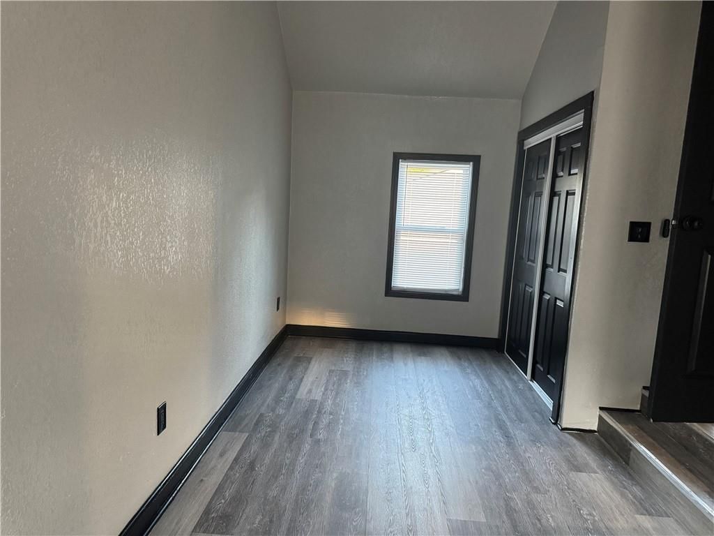 Photo 22 of 27 - 10415 Raytown Road