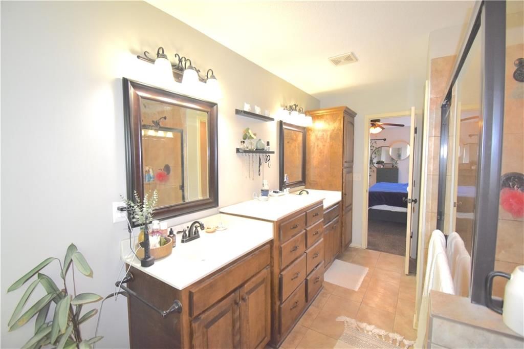 Photo 39 of 54 - 1207 SW 9TH Street