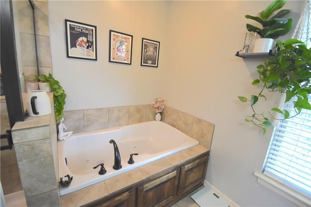 Photo 40 of 54 - 1207 SW 9TH Street