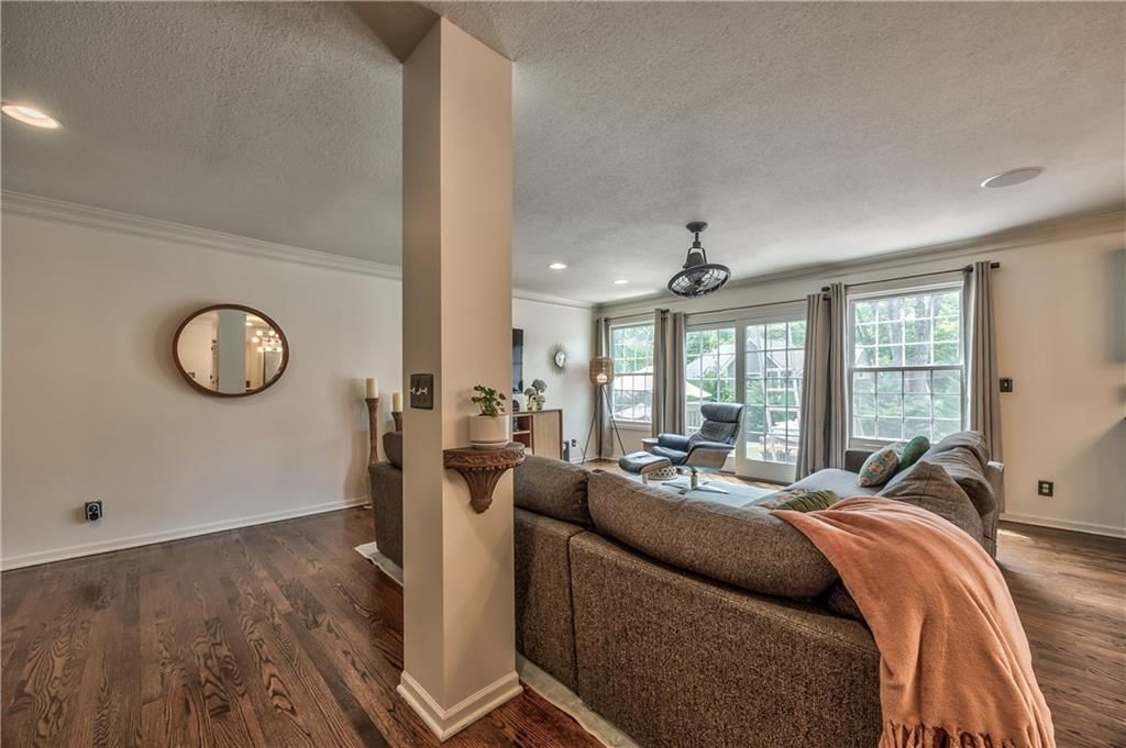 8020 Cherokee Lane — photo 24