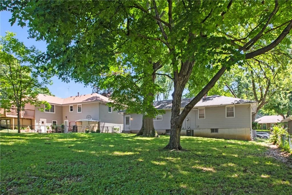 Photo 26 of 27 - 4740 Cedar Avenue