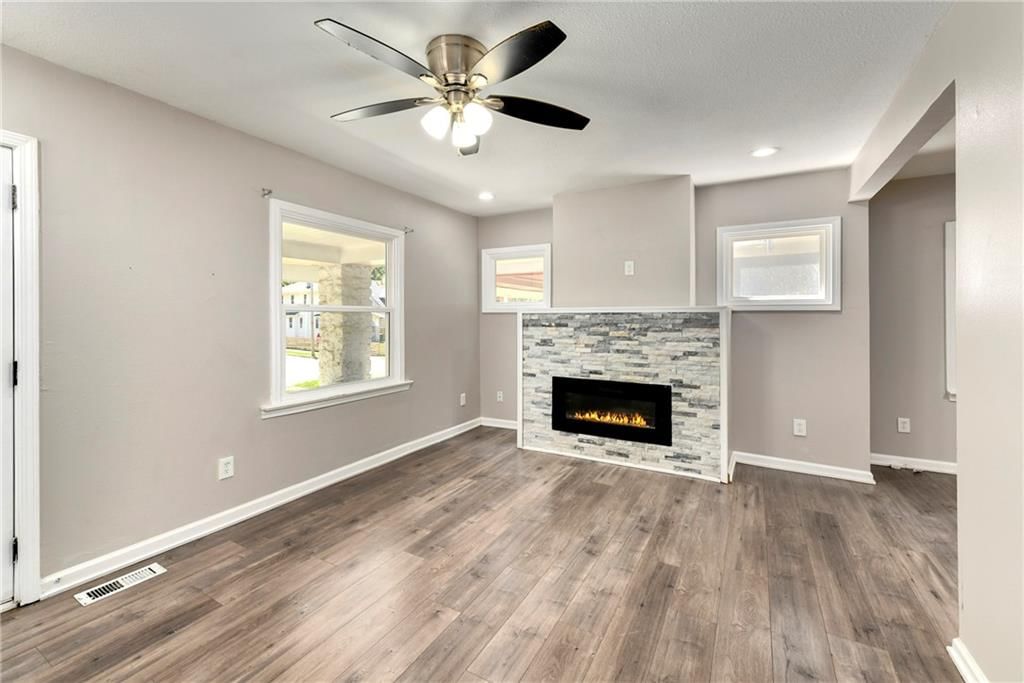 3744 AGNES Avenue — photo 4