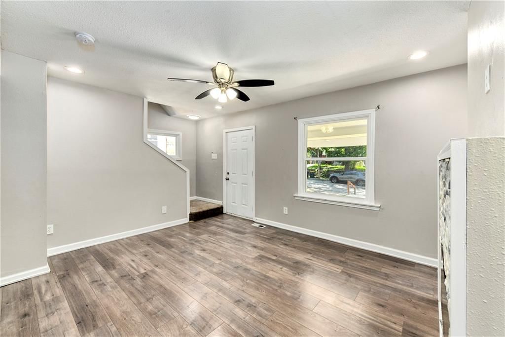 3744 AGNES Avenue — photo 7