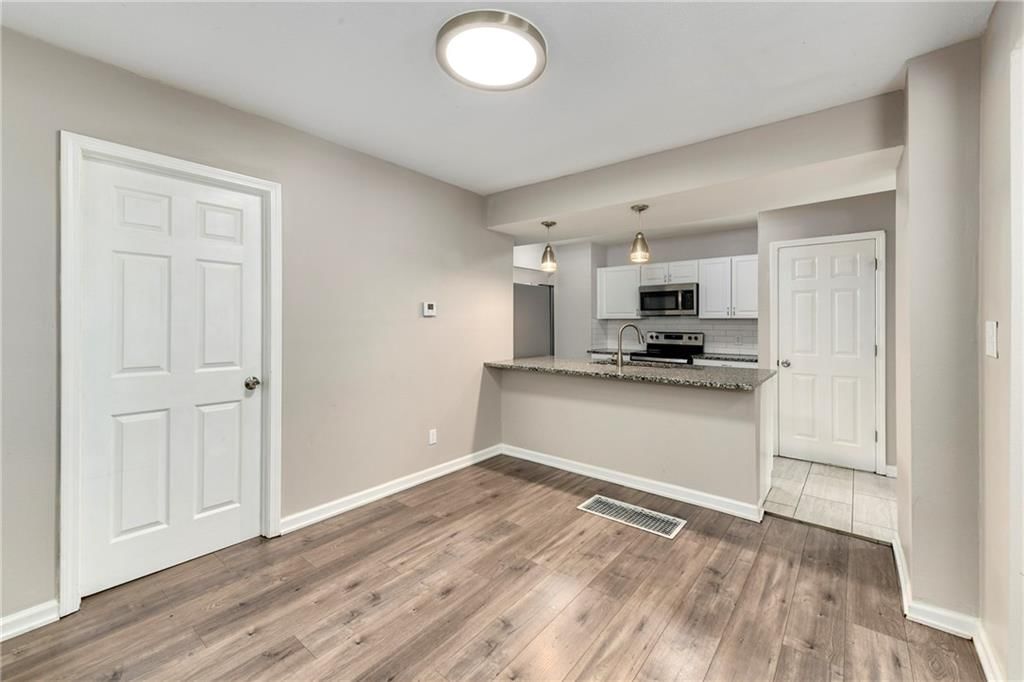3744 AGNES Avenue — photo 9