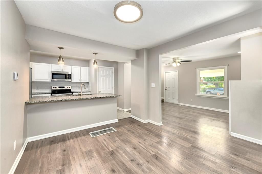 3744 AGNES Avenue — photo 10
