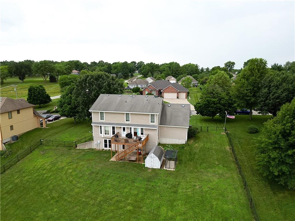 Photo 11 of 81 - 1502 Brookdale Drive