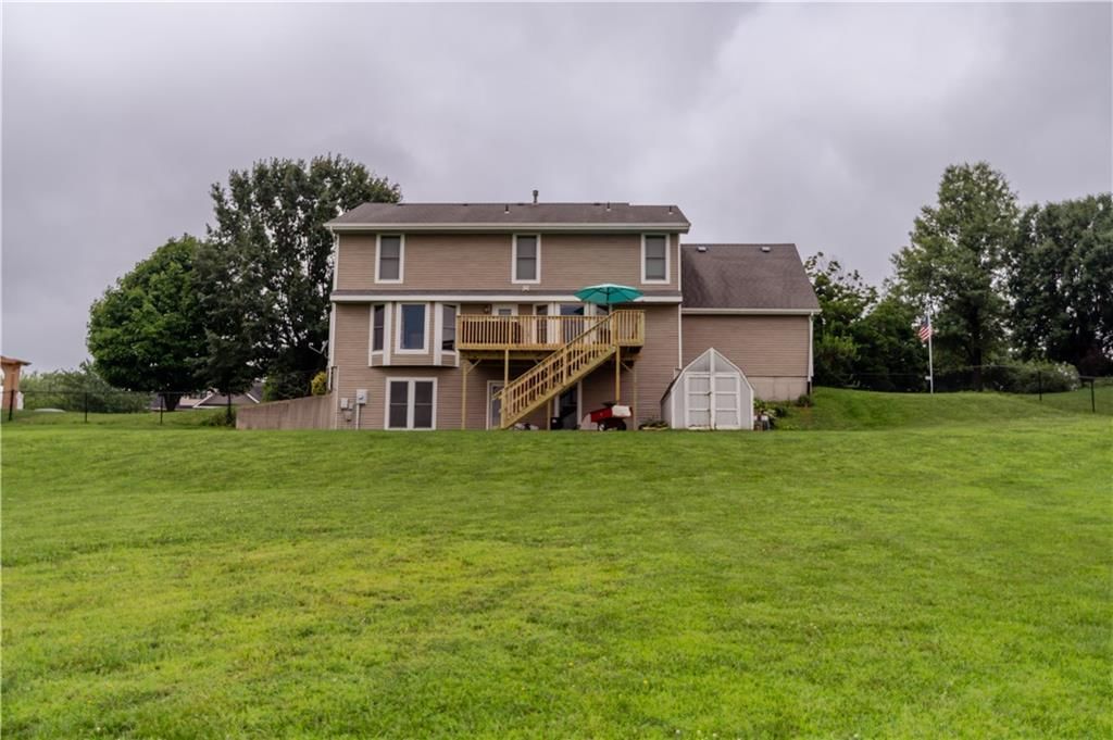 Photo 19 of 81 - 1502 Brookdale Drive