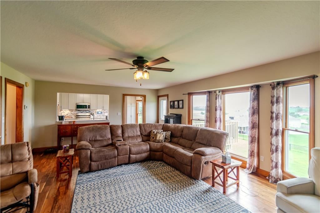Photo 27 of 81 - 1502 Brookdale Drive