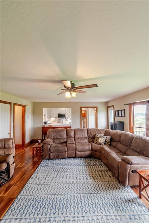 Photo 28 of 81 - 1502 Brookdale Drive