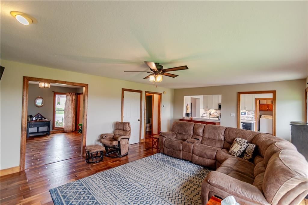 Photo 29 of 81 - 1502 Brookdale Drive