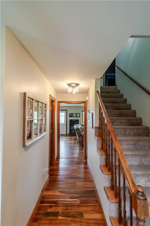 Photo 43 of 81 - 1502 Brookdale Drive