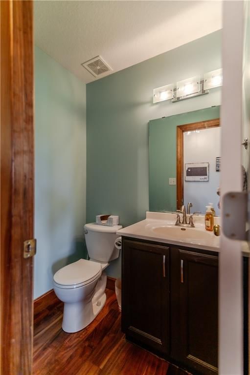 Photo 44 of 81 - 1502 Brookdale Drive