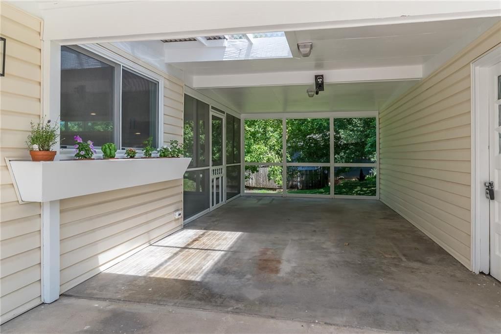 5750 W 51st Street — photo 2