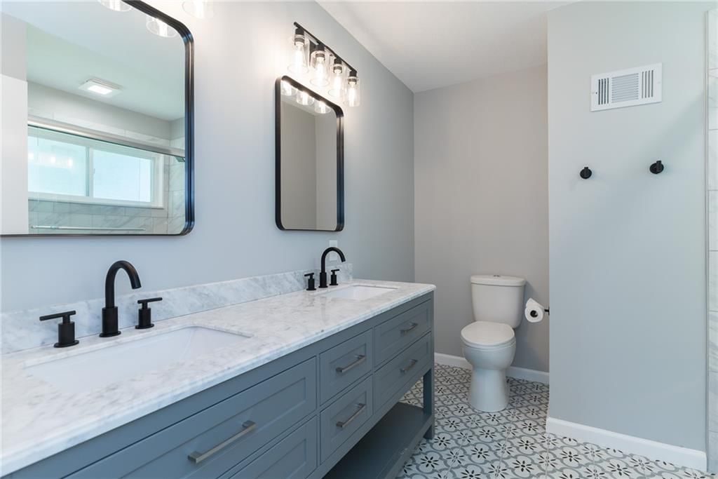 5750 W 51st Street — photo 5