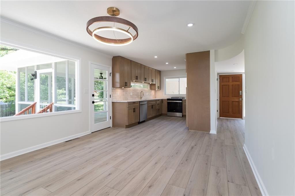 5750 W 51st Street — photo 13