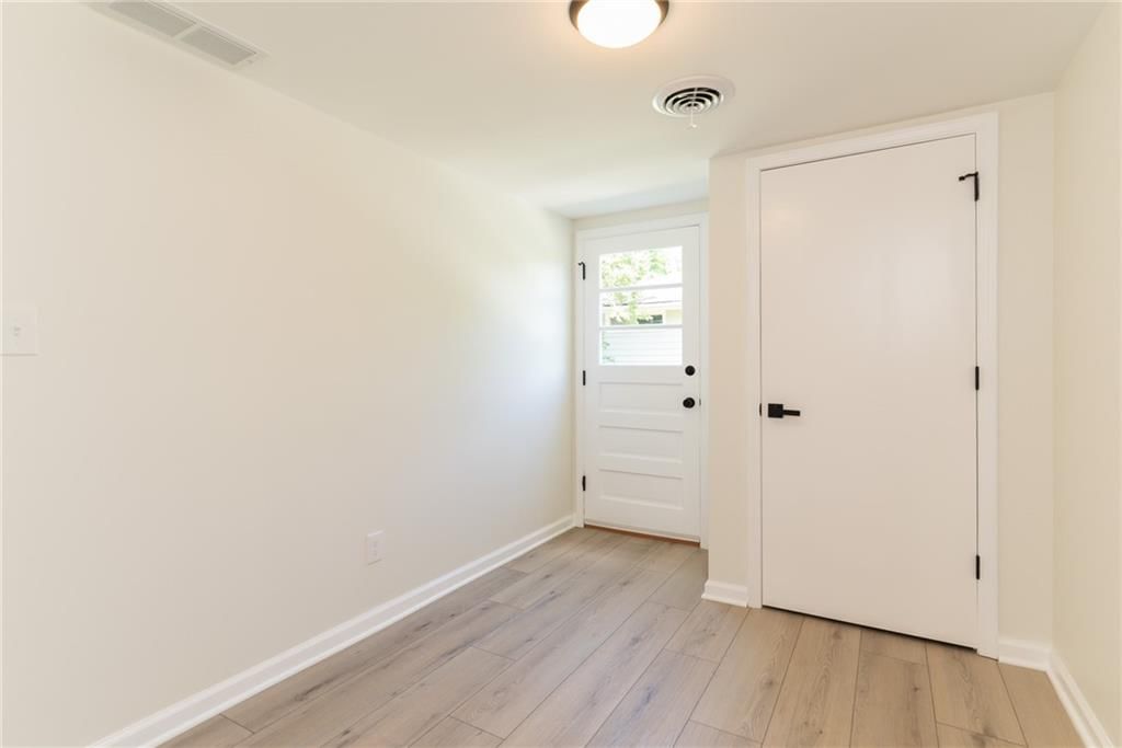 5750 W 51st Street — photo 23