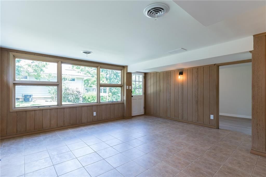 5750 W 51st Street — photo 28