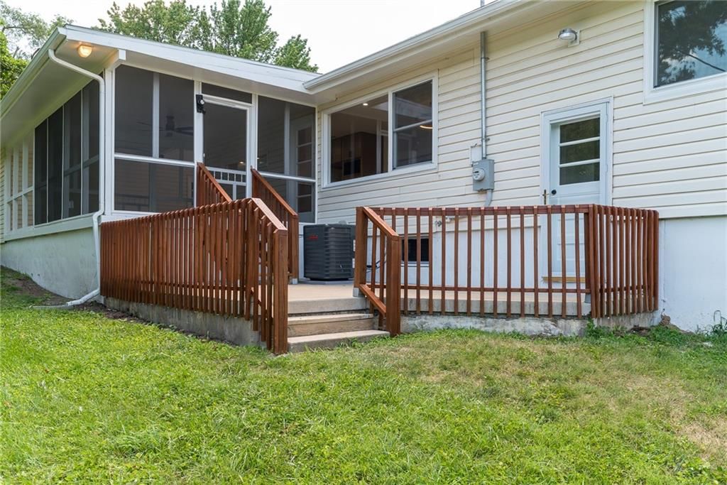 5750 W 51st Street — photo 37