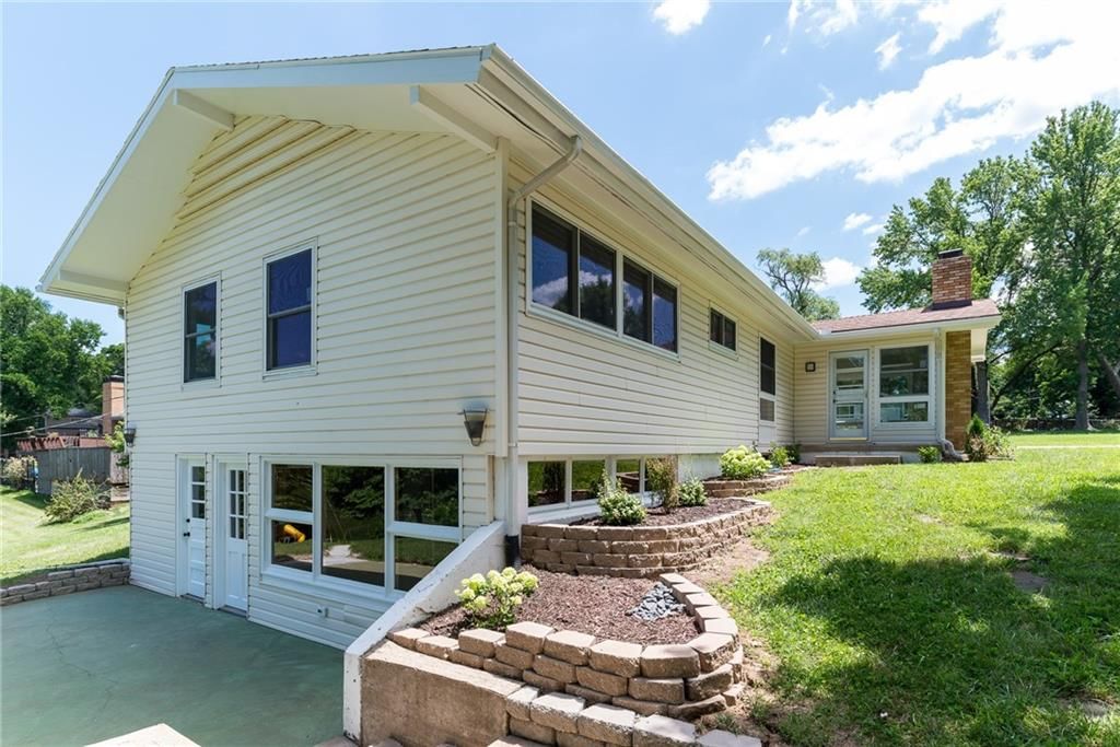 5750 W 51st Street — photo 40
