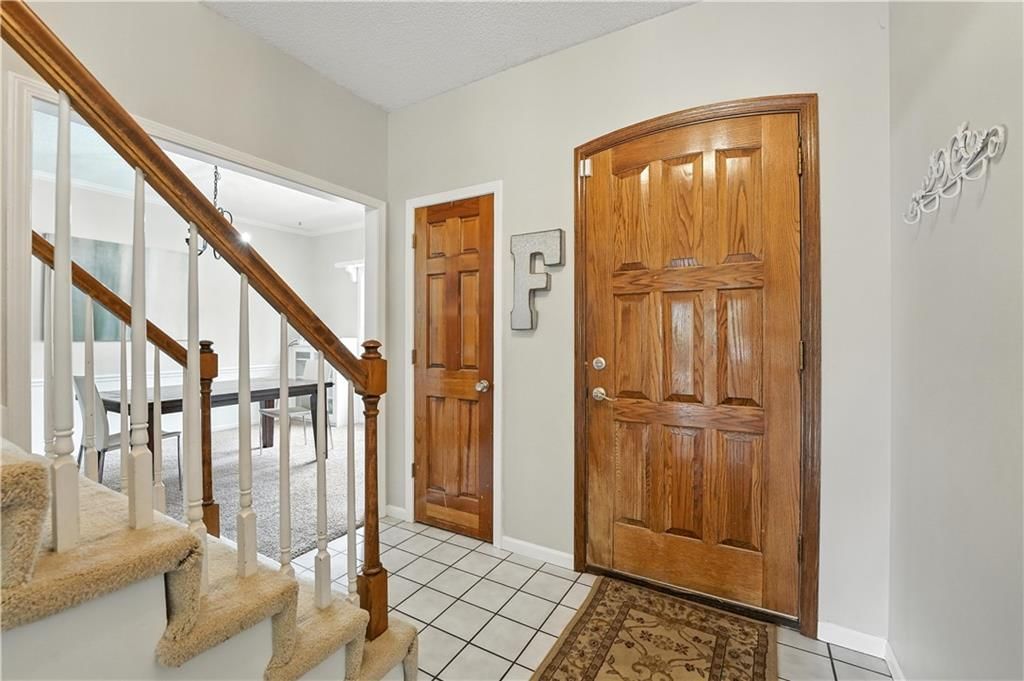 Photo 5 of 49 - 2503 WINDWOOD Drive