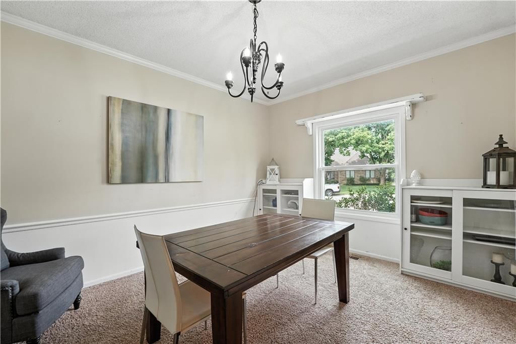 Photo 9 of 49 - 2503 WINDWOOD Drive