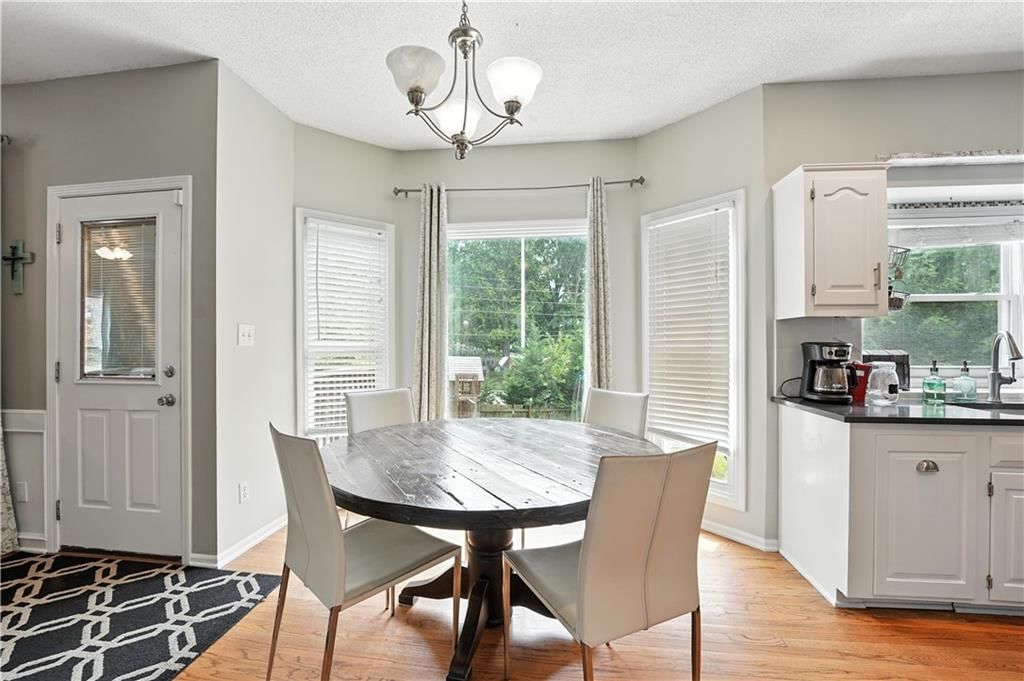 Photo 15 of 49 - 2503 WINDWOOD Drive