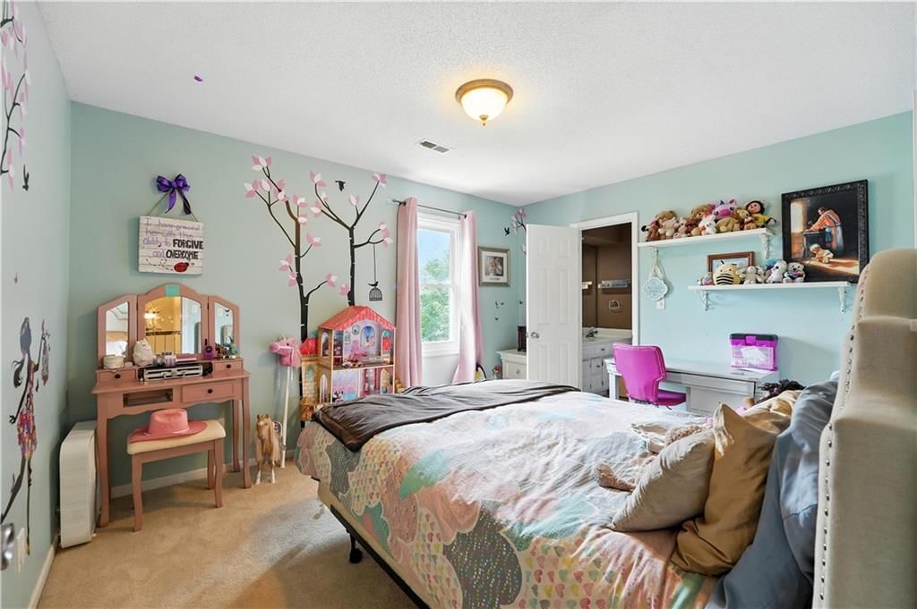 Photo 30 of 49 - 2503 WINDWOOD Drive