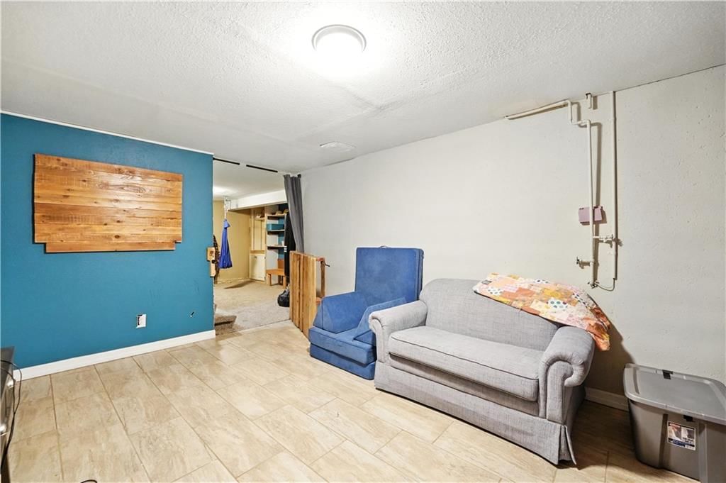 Photo 38 of 49 - 2503 WINDWOOD Drive