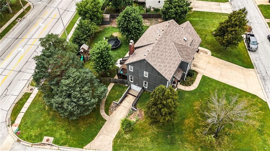 Photo 48 of 49 - 2503 WINDWOOD Drive