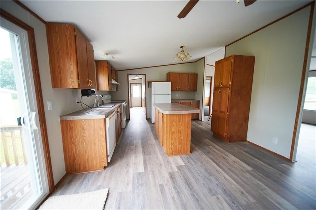 Photo 6 of 20 - 600 S 7th Street