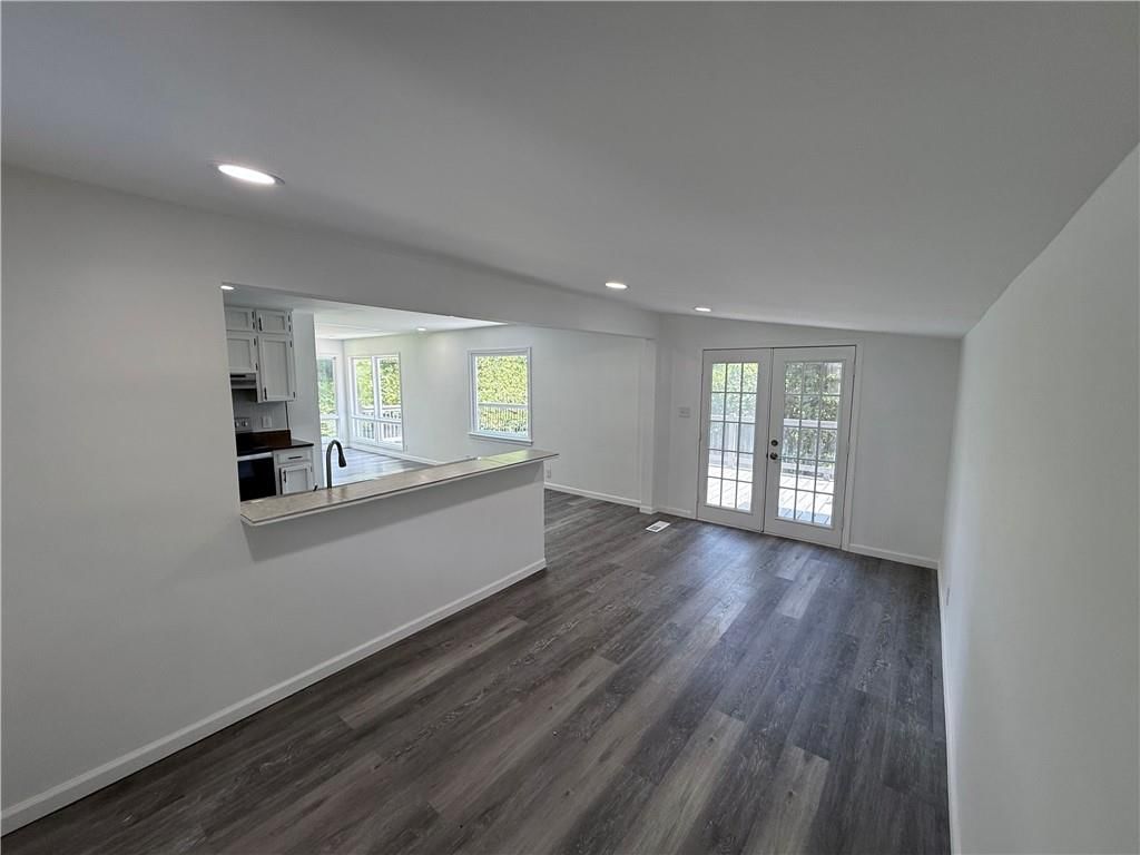 4639 N Holmes Street — photo 5