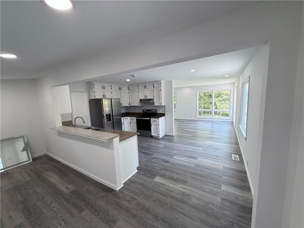 4639 N Holmes Street — photo 6