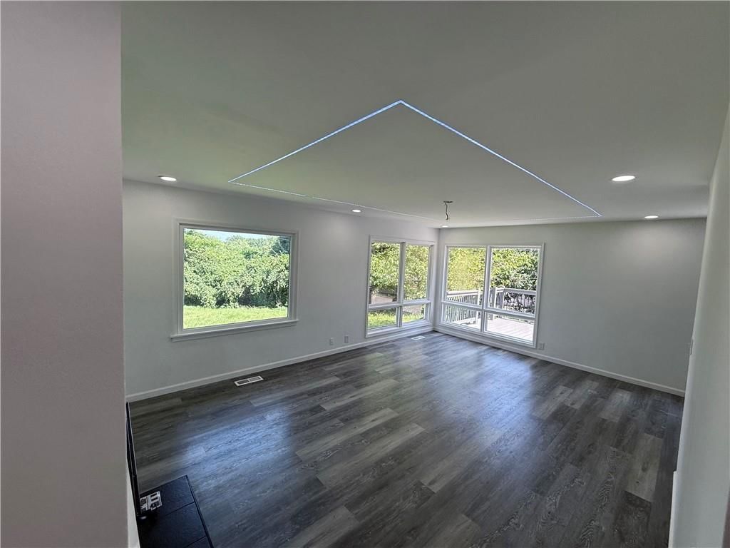 4639 N Holmes Street — photo 9