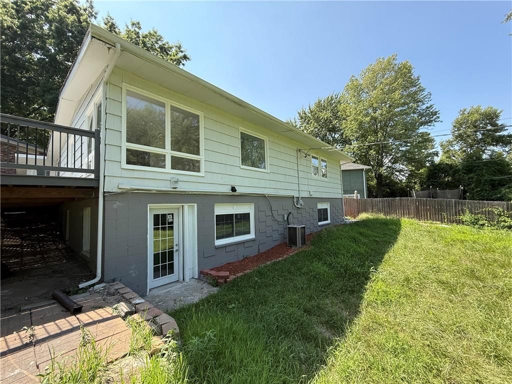 4639 N Holmes Street — photo 29
