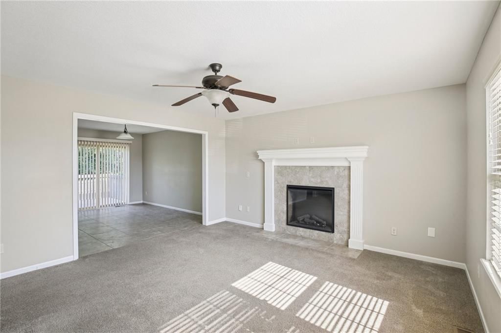 Photo 5 of 37 - 2820 N 101st Street