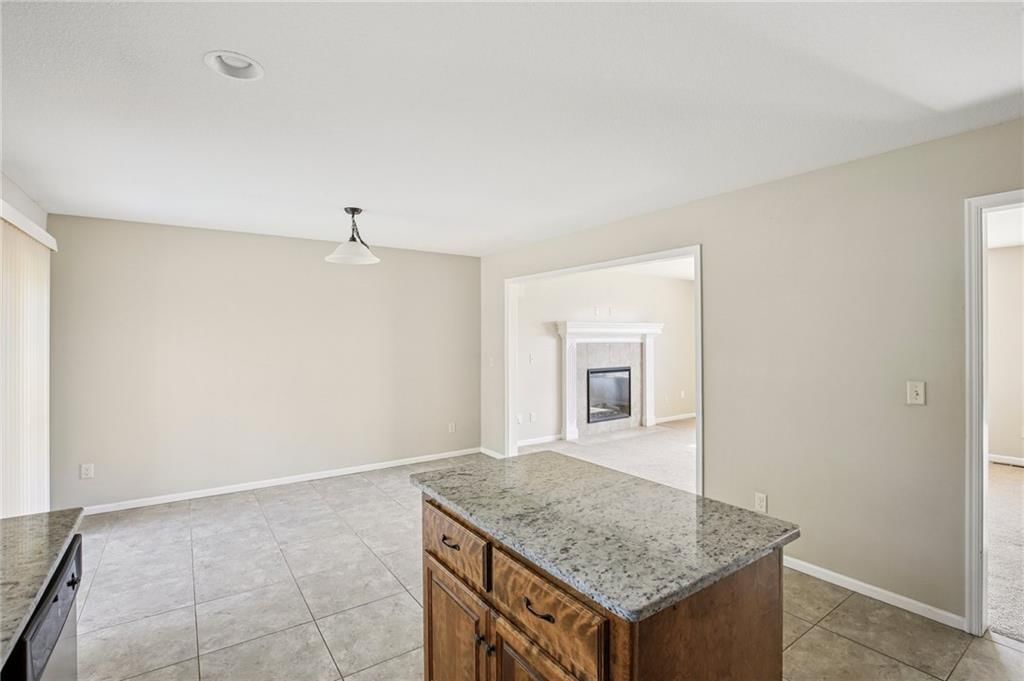 Photo 11 of 37 - 2820 N 101st Street