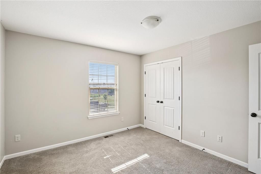 Photo 15 of 37 - 2820 N 101st Street