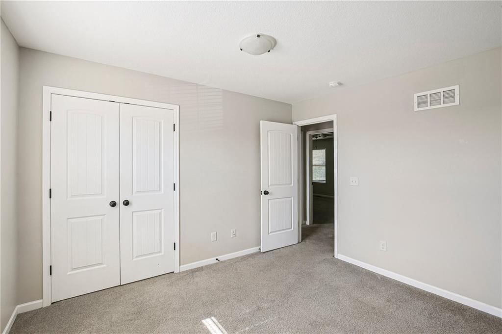 Photo 16 of 37 - 2820 N 101st Street