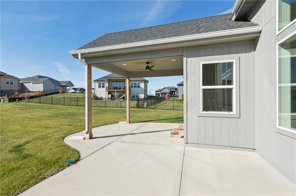 16354 Spring Valley Street — photo 45
