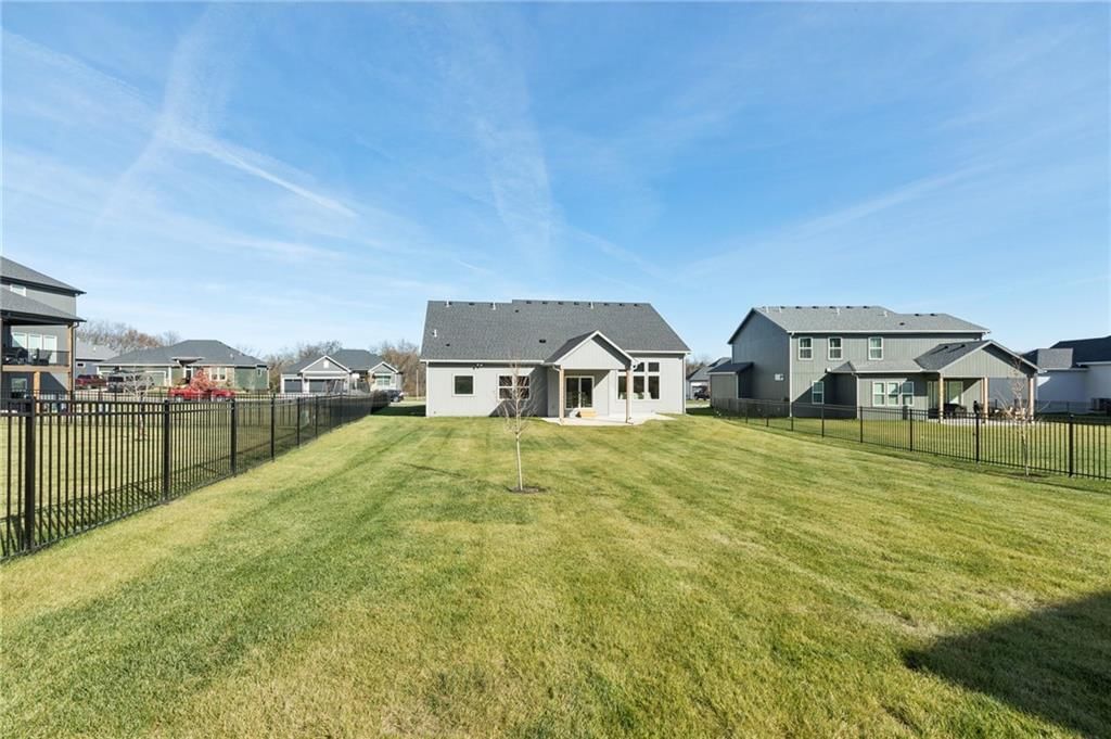 16354 Spring Valley Street — photo 48