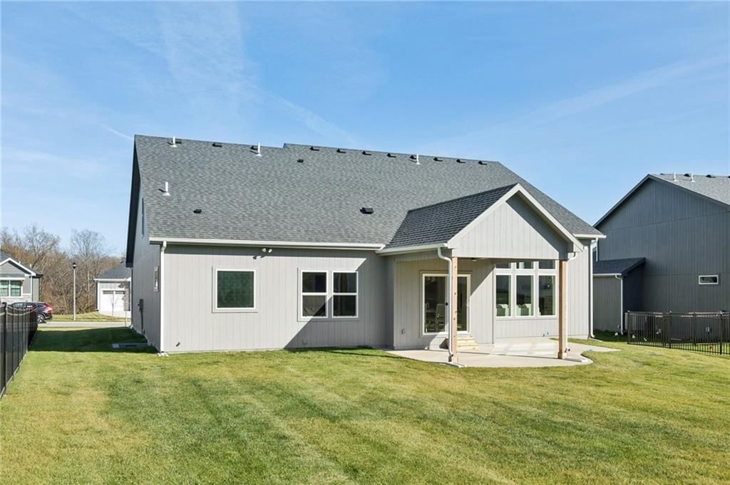 16354 Spring Valley Street — photo 49