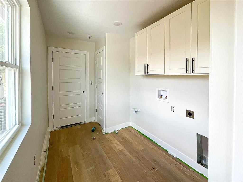 Photo 21 of 24 - 708 Ivy Lane