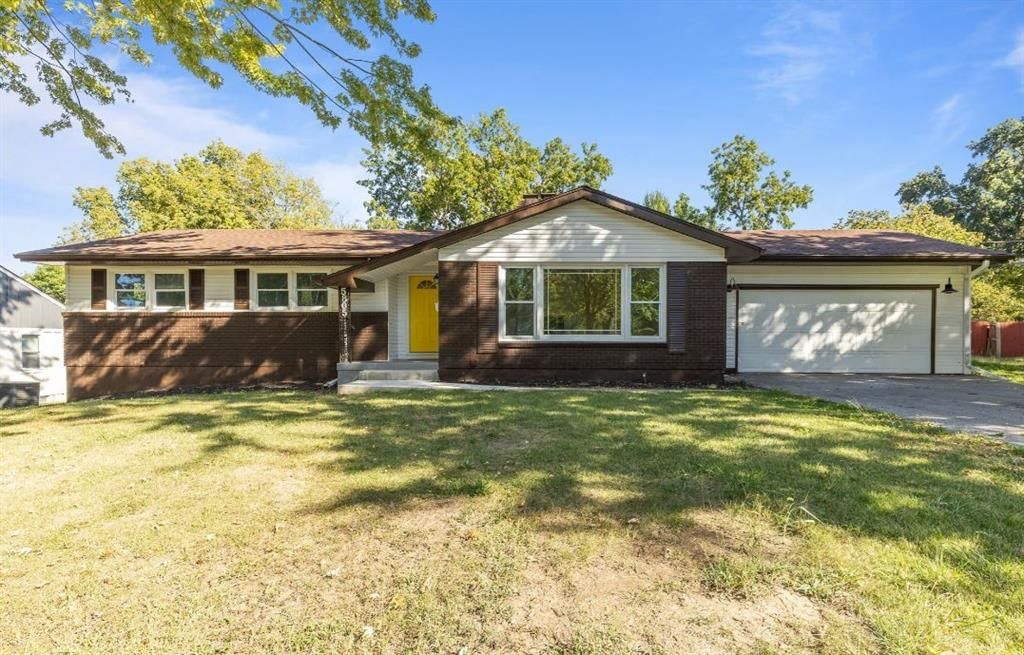 5805 Laurel Avenue — photo 3