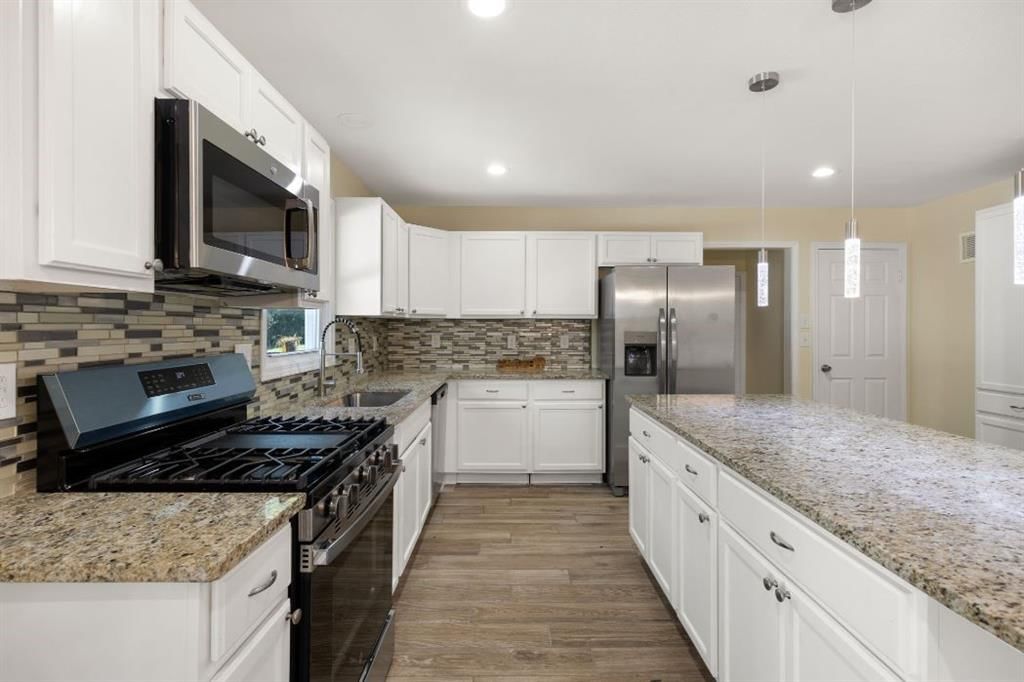 5805 Laurel Avenue — photo 11